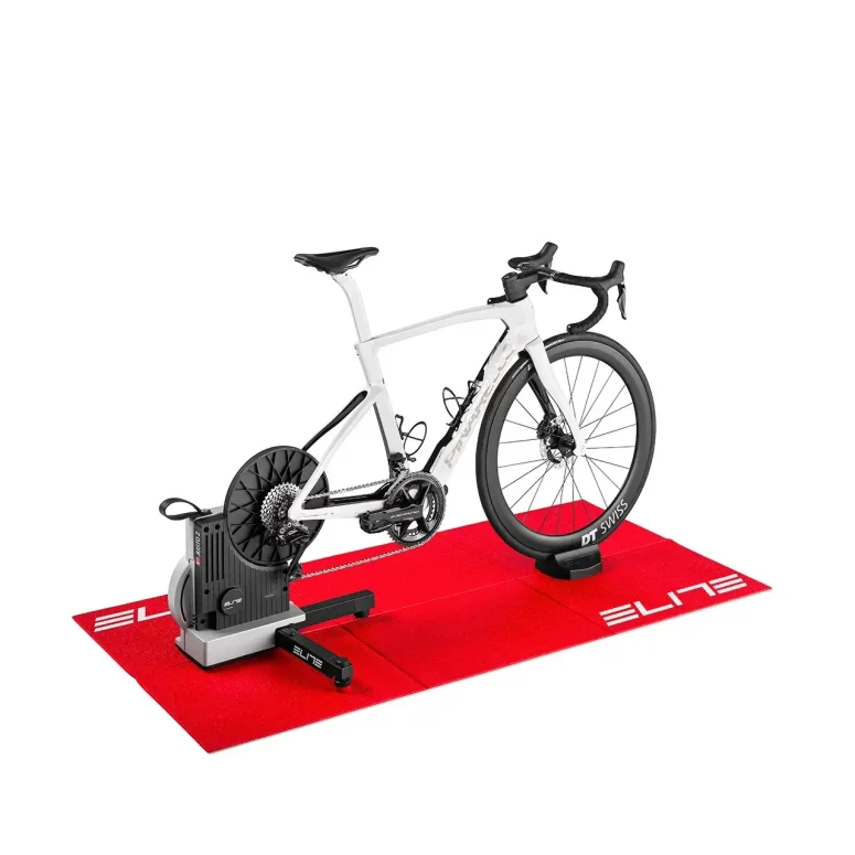 שטיח אימונים מתקפל ELITE בצבע אדום