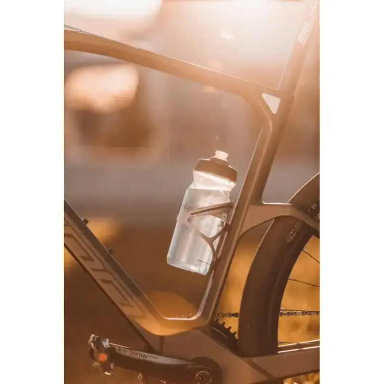 בקבוק שתייה בצבע שקוף 650 סמ"ק ZEFAL SENSE PRO