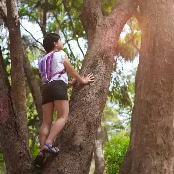 תיק טיולים לילדים | שלוקר שורש 1.5 ל’ מים + 1 ל’ אחסון | Spry ורוד בהיר/סגול