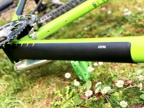 מגן שלדה תחתונה שחור DT ARMOR