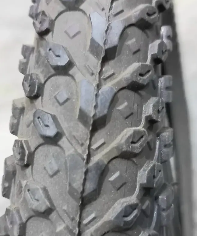 צמיג הרים CST 24X2.10