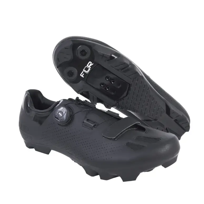 נעלי רכיבת הרים 47 שחור F-70