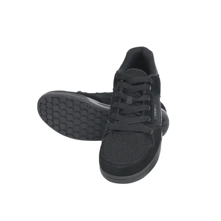 נעלי רכיבת הרים שחור פלאטים 43 Congo