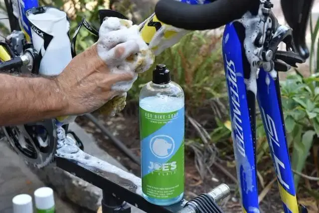 סבון אקו לשטיפת אופניים 1 ל