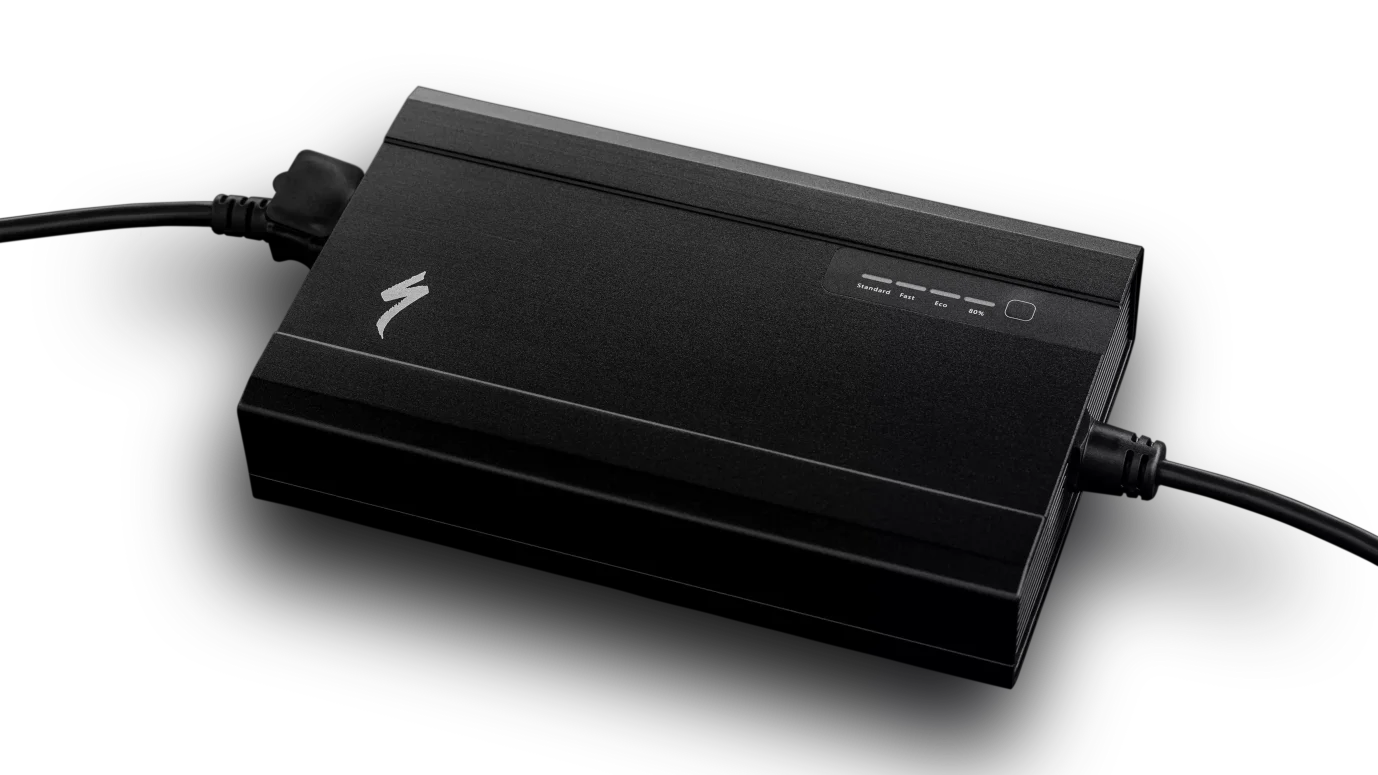 מטען TURBO 3.1 SMART CHARGER W/EU CABLE