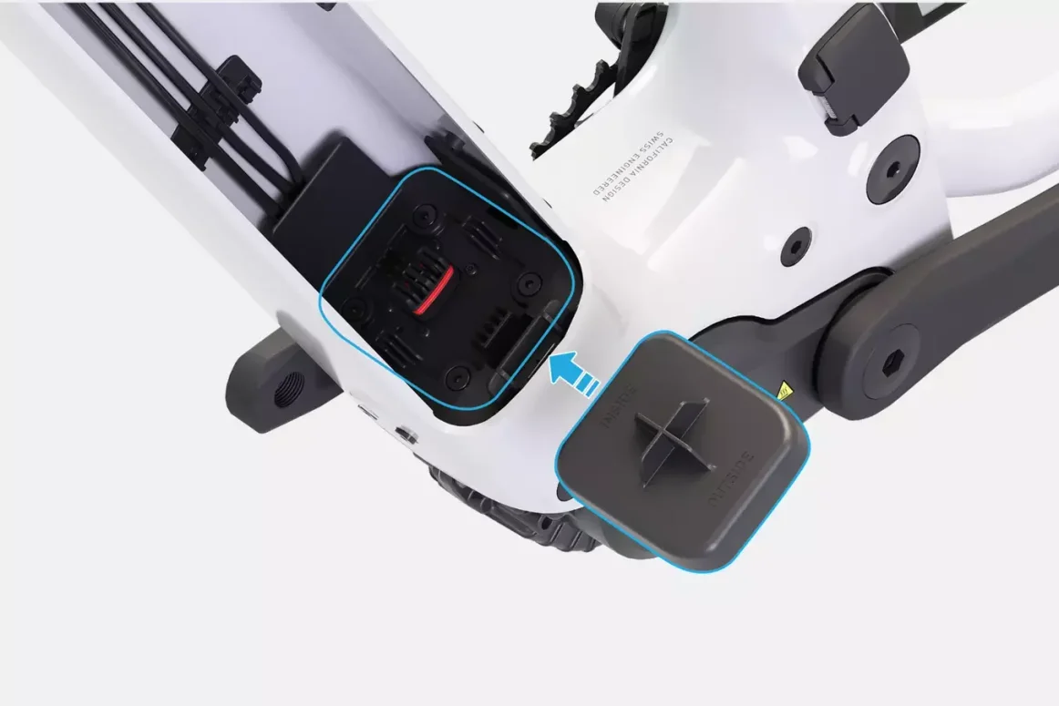 כיסוי פתח טעינה דור 4 ELE COVER, LEVO 4, BATTERY CONNECTOR DOWNTUBE COVER