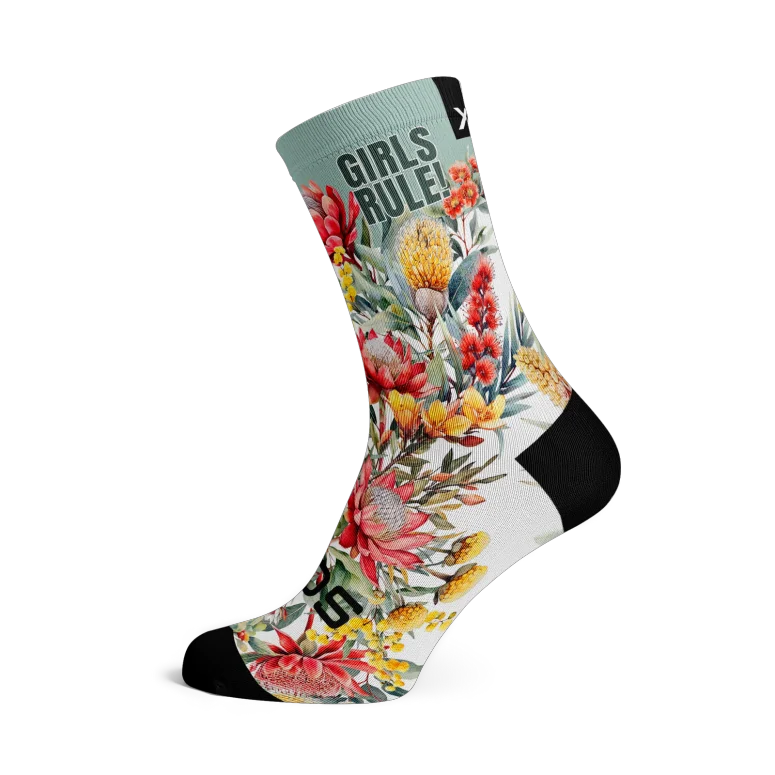Girls Rule 2025 Limited Edition Crew Socks גרבי רכיבה במידה מדיום