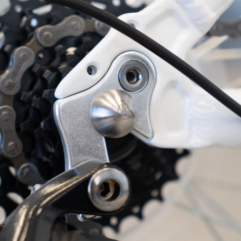 סט צירים ובוקסא  X LOCK AXEL BOLIT KIT