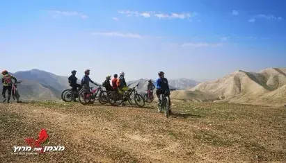 טיול אופני הרים חשמליים בצפון מדבר יהודה